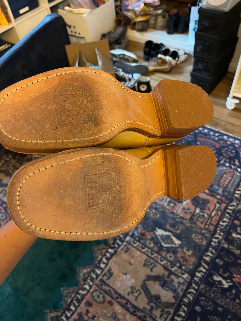 Frye Banana Short Campus Boot 9 - Picture 4 of 4
